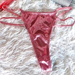 Women sexy thong underwear pink with lace-up elastic.